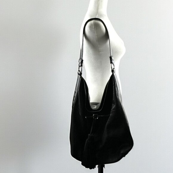 Frye Black Leather Tassel Shoulder Bag 🖤 Excellent Condition - Picture 1 of 7